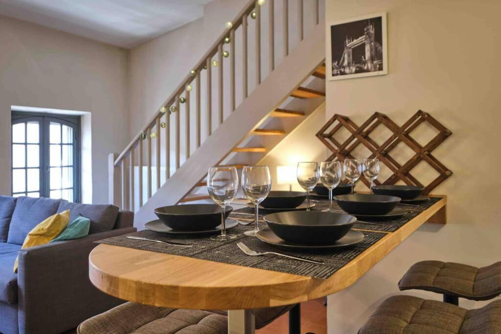 Centre Ville Appartement 75M2, Avec 3 Chambres Carcassonne Bagian luar foto