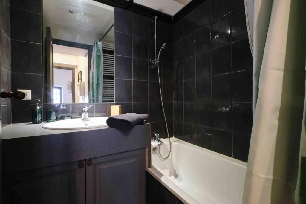 Centre Ville Appartement 75M2, Avec 3 Chambres Carcassonne Bagian luar foto